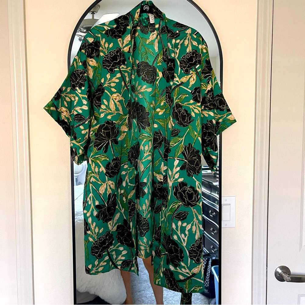 Robe/ Kimino! With the best elegant print